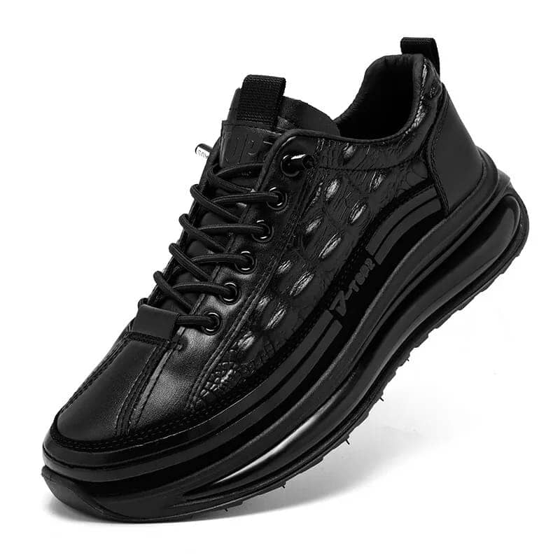 Tênis Masculino Estilo Couro De Crocodilo + Relogio de Brinde [Black-Friday]